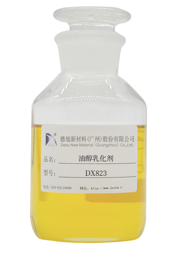 DX823